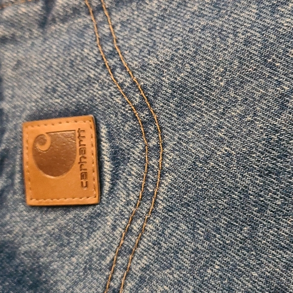 Men's Relaxed Fit Carhartt Jeans. Size 42X30. - Picture 4 of 6